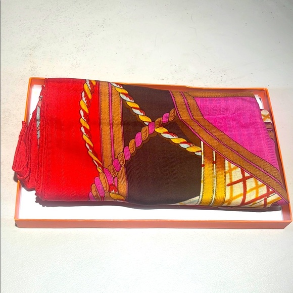 Hermes Accessories - Hermes - Colorful signature Patterned Scarf 47x47